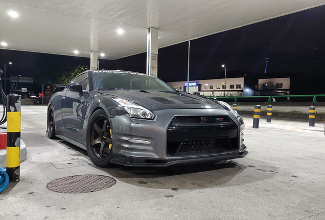 Nissan GT-R 2014