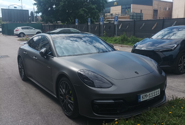 Porsche 971 Panamera Turbo S E-Hybrid