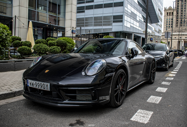 Porsche 992 Carrera 4 GTS