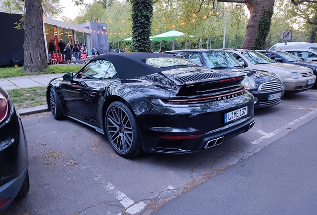 Porsche 992 Turbo Cabriolet