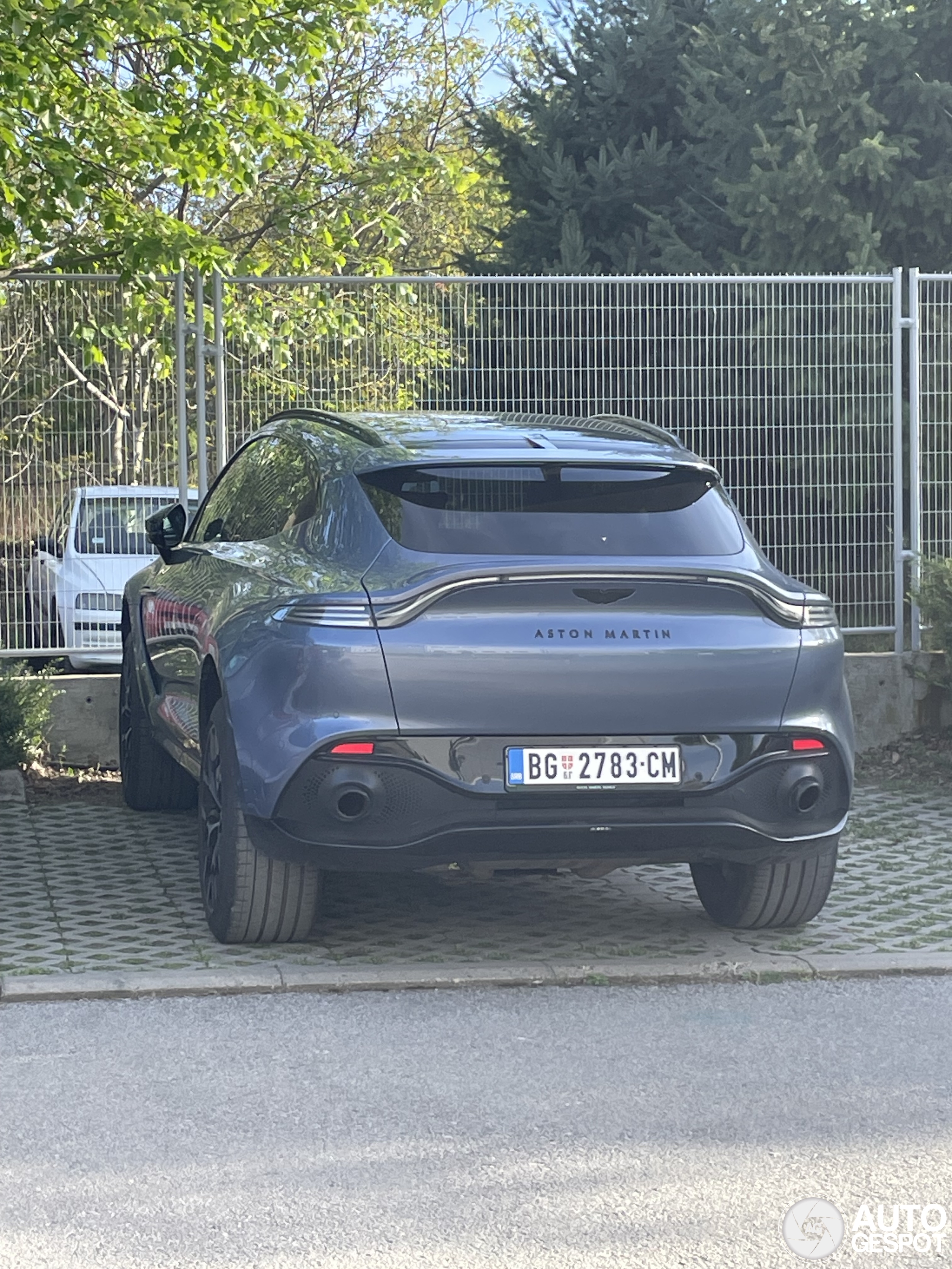 Aston Martin DBX