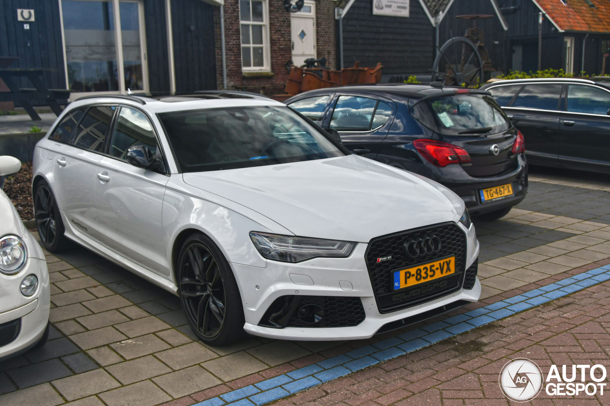 Audi RS6 Avant C7 2015