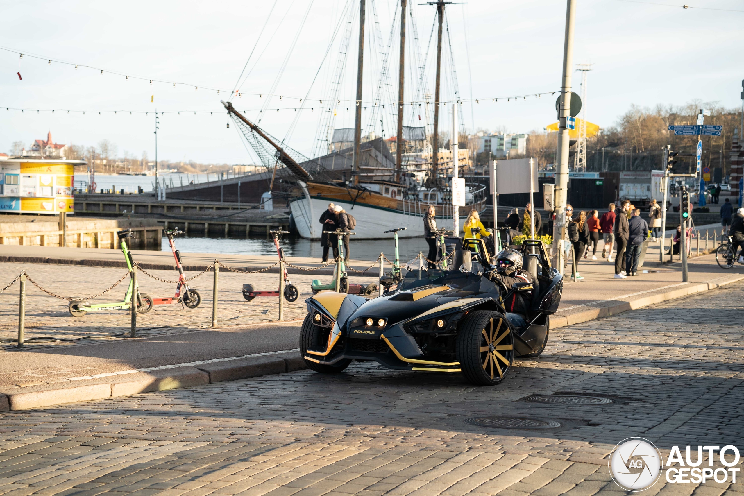 Polaris Slingshot is interessante verschijning in Helsinki