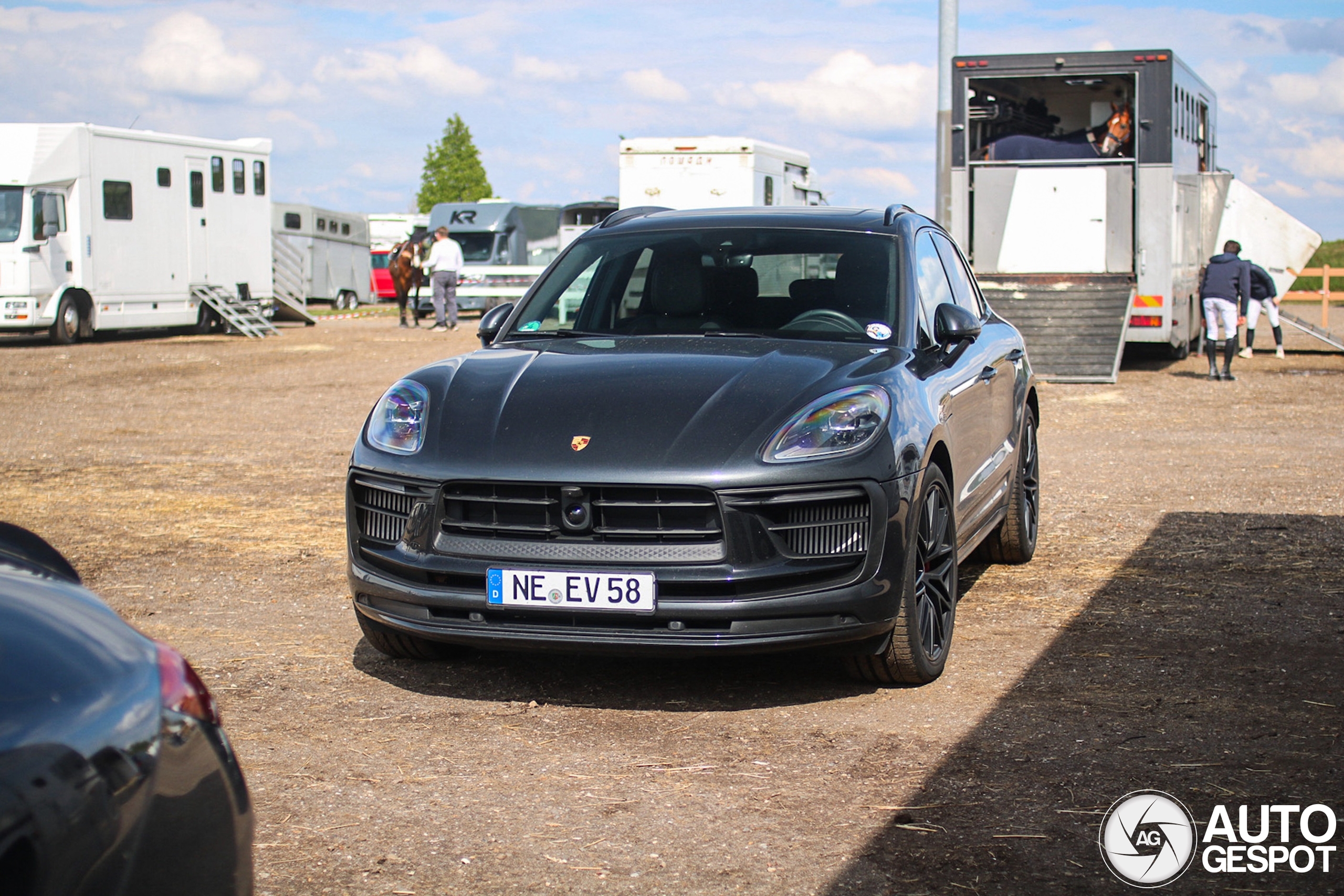 Porsche 95B Macan GTS MkIII