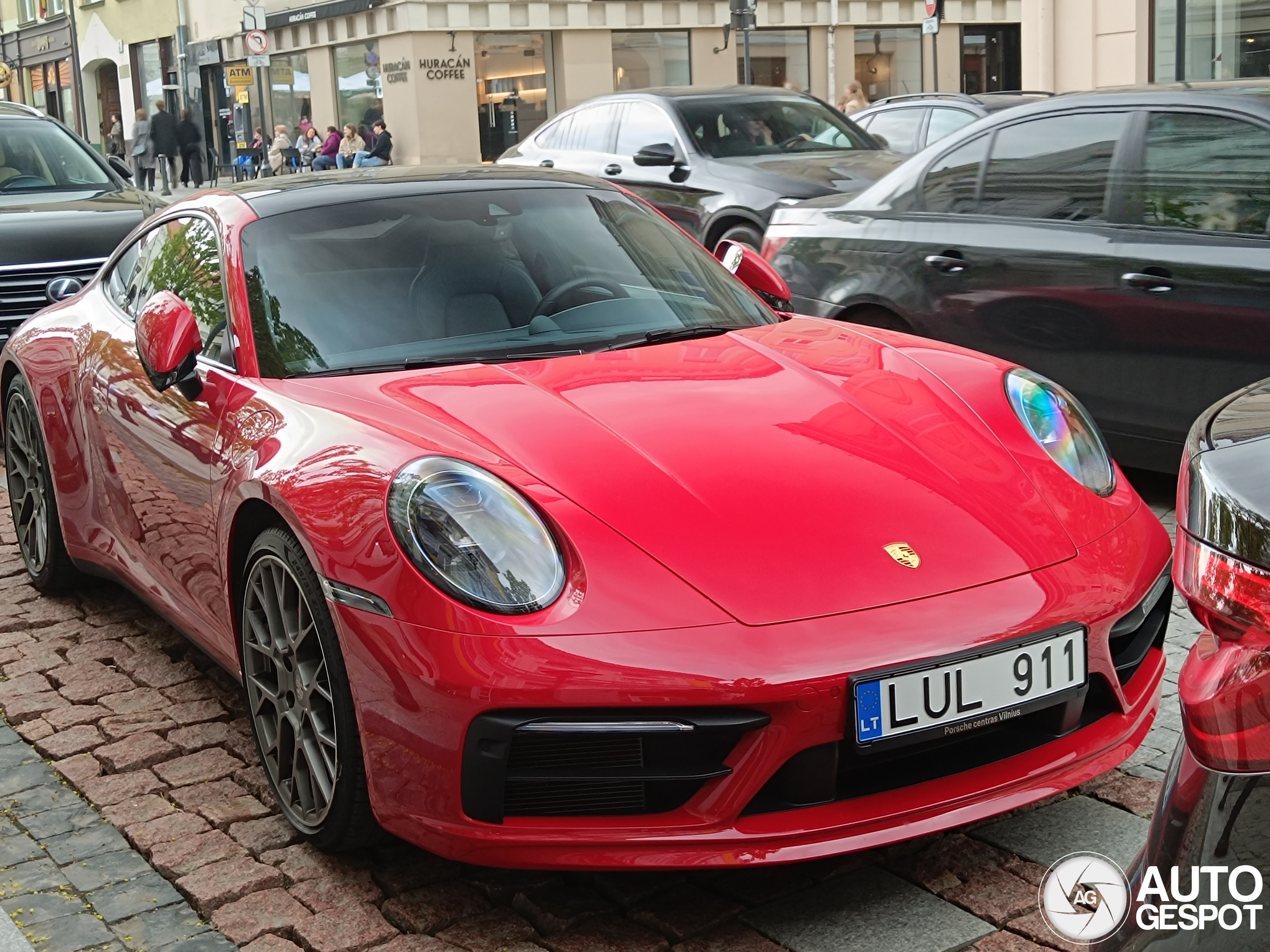 Porsche 992 Carrera 4S