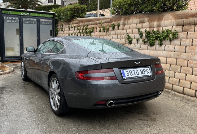 Aston Martin DB9