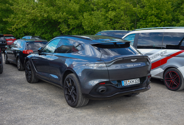 Aston Martin DBX