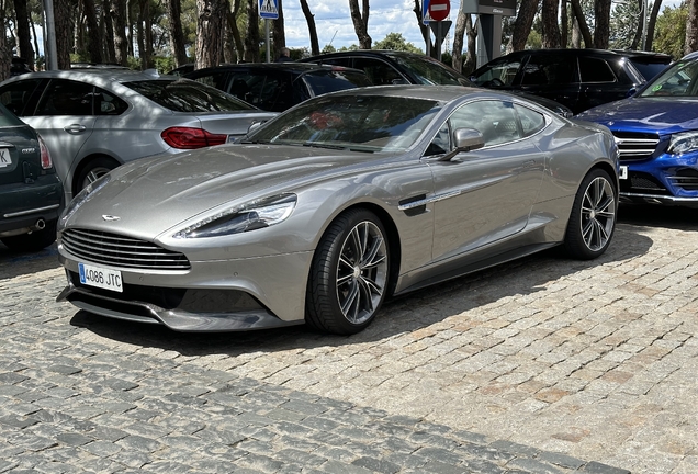 Aston Martin Vanquish 2013