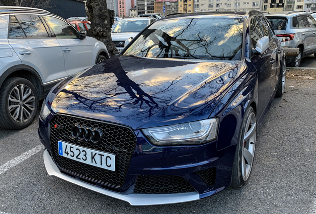 Audi RS4 Avant B8