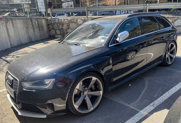 Audi RS4 Avant B8