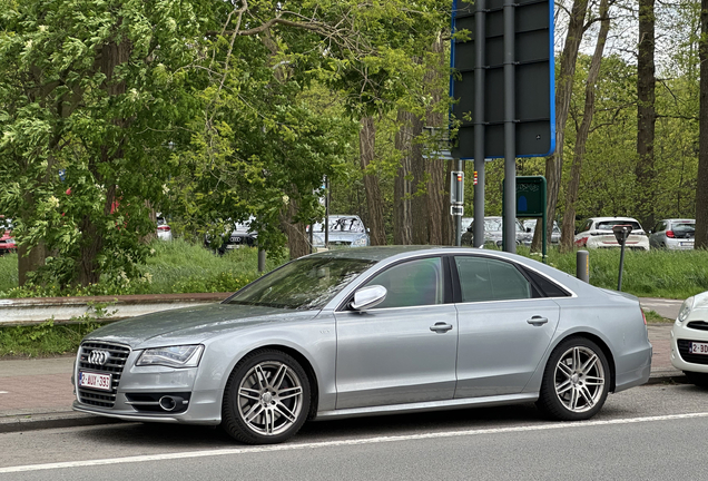 Audi S8 D4