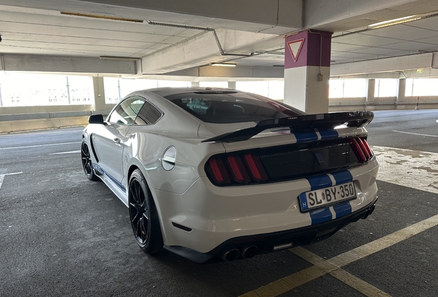 Ford Mustang Shelby GT350 2015