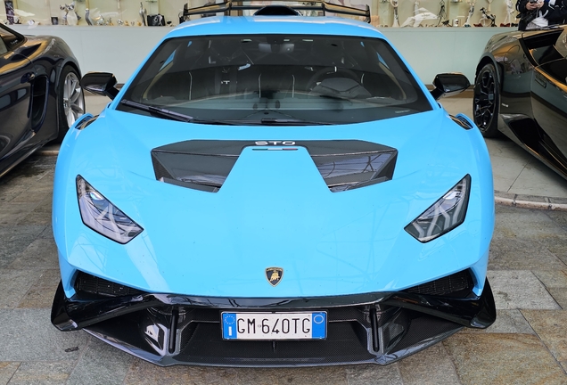 Lamborghini Huracán LP640-2 STO