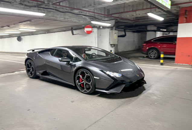 Lamborghini Huracán LP640-2 Tecnica