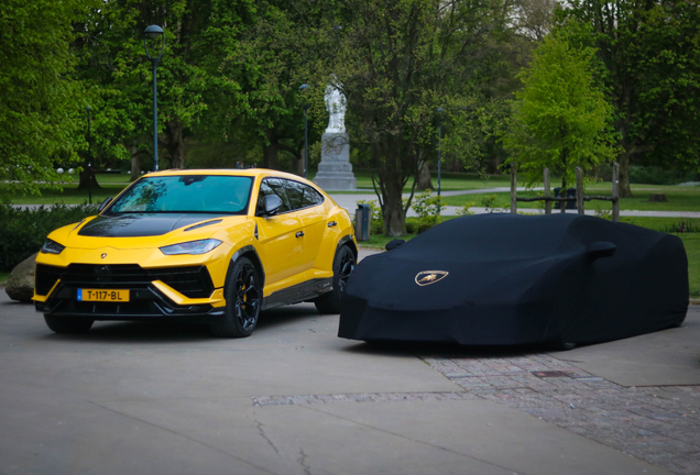 Lamborghini Urus Performante