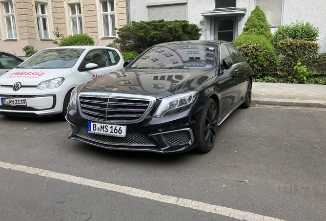 Mercedes-Benz S 65 AMG V222