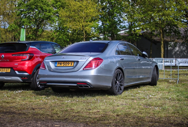 Mercedes-Benz S 65 AMG V222