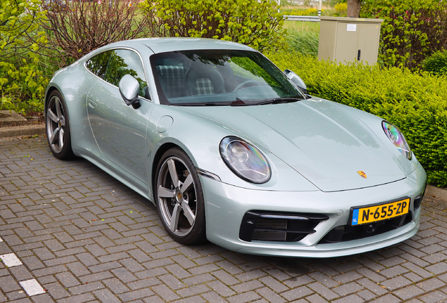 Porsche 992 Carrera 4S Ben Pon Jr. Edition