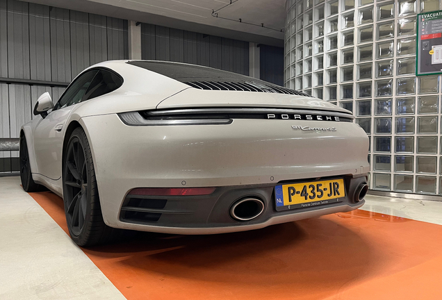 Porsche 992 Carrera 4S