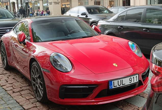 Porsche 992 Carrera 4S