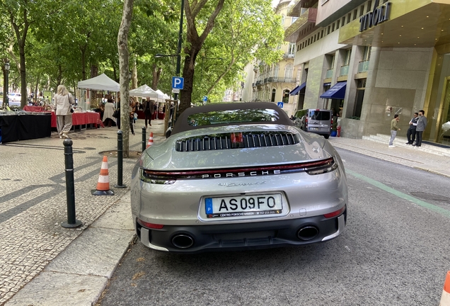 Porsche 992 Carrera 4S Cabriolet