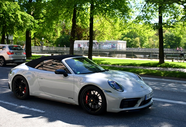 Porsche 992 Carrera GTS Cabriolet