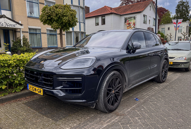 Porsche 9YA Cayenne Turbo E-Hybrid