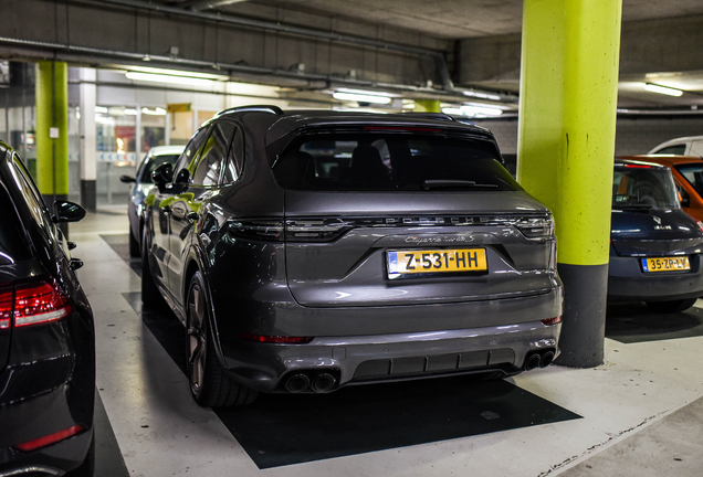 Porsche Cayenne Turbo S E-Hybrid