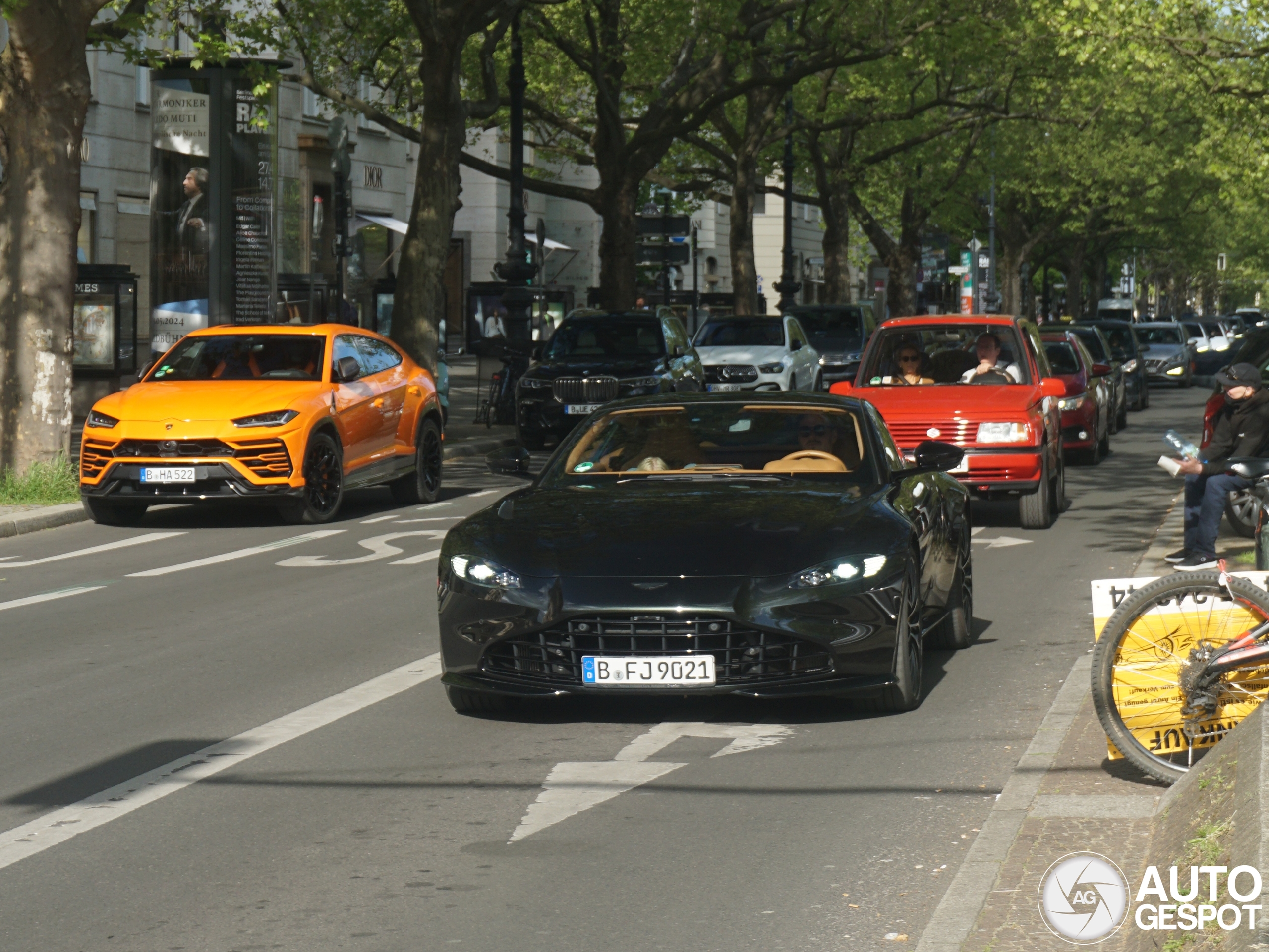 Aston Martin V8 Vantage 2018