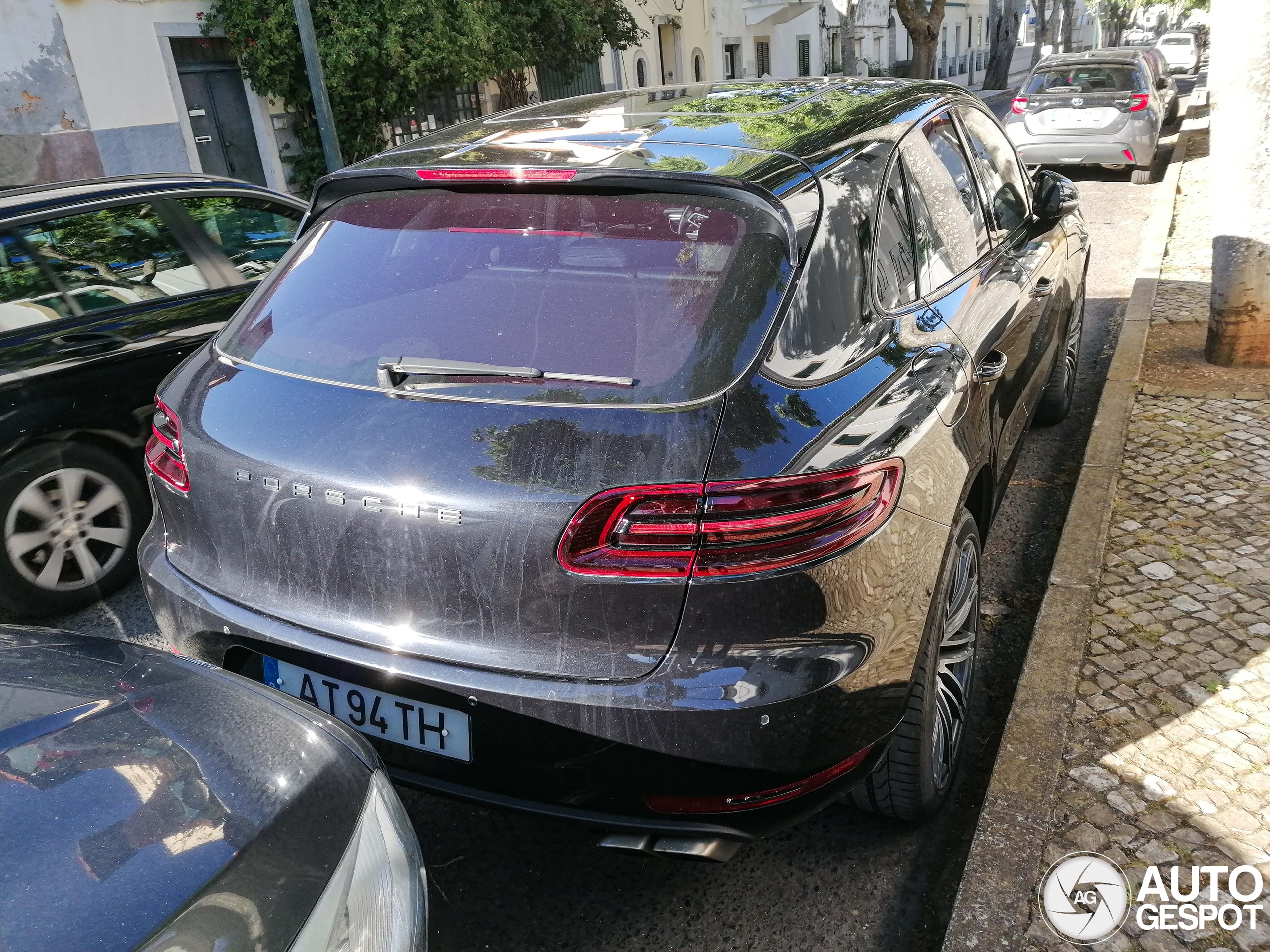 Porsche 95B Macan Turbo