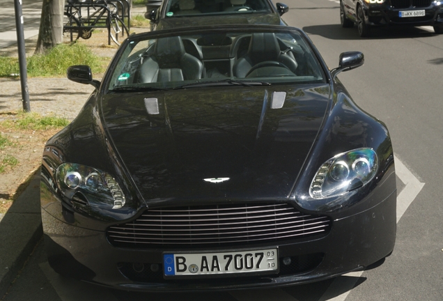 Aston Martin V8 Vantage Roadster