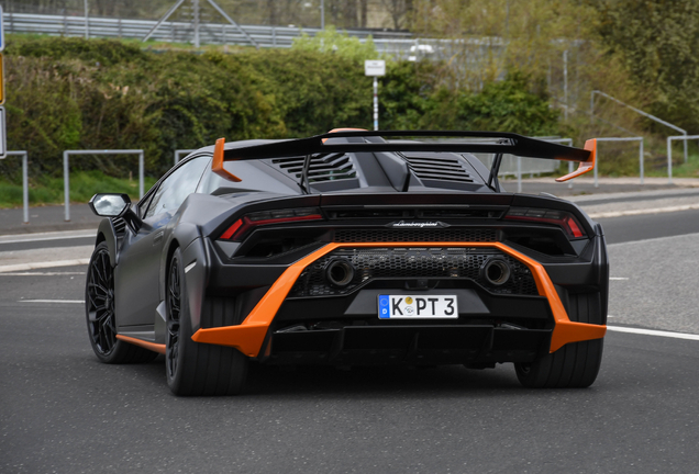 Lamborghini Huracán LP640-2 STO