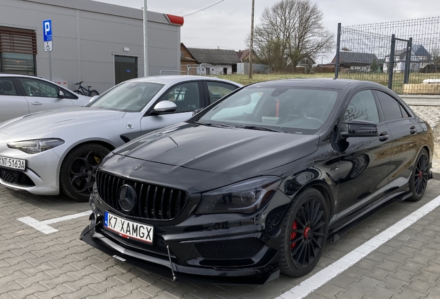 Mercedes-Benz CLA 45 AMG C117