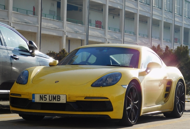 Porsche 718 Cayman GTS