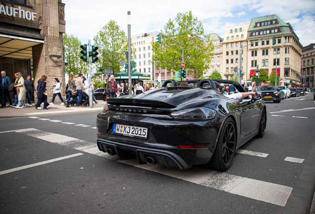 Porsche 718 Spyder