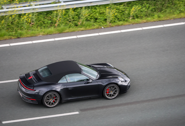 Porsche 992 Carrera 4S Cabriolet