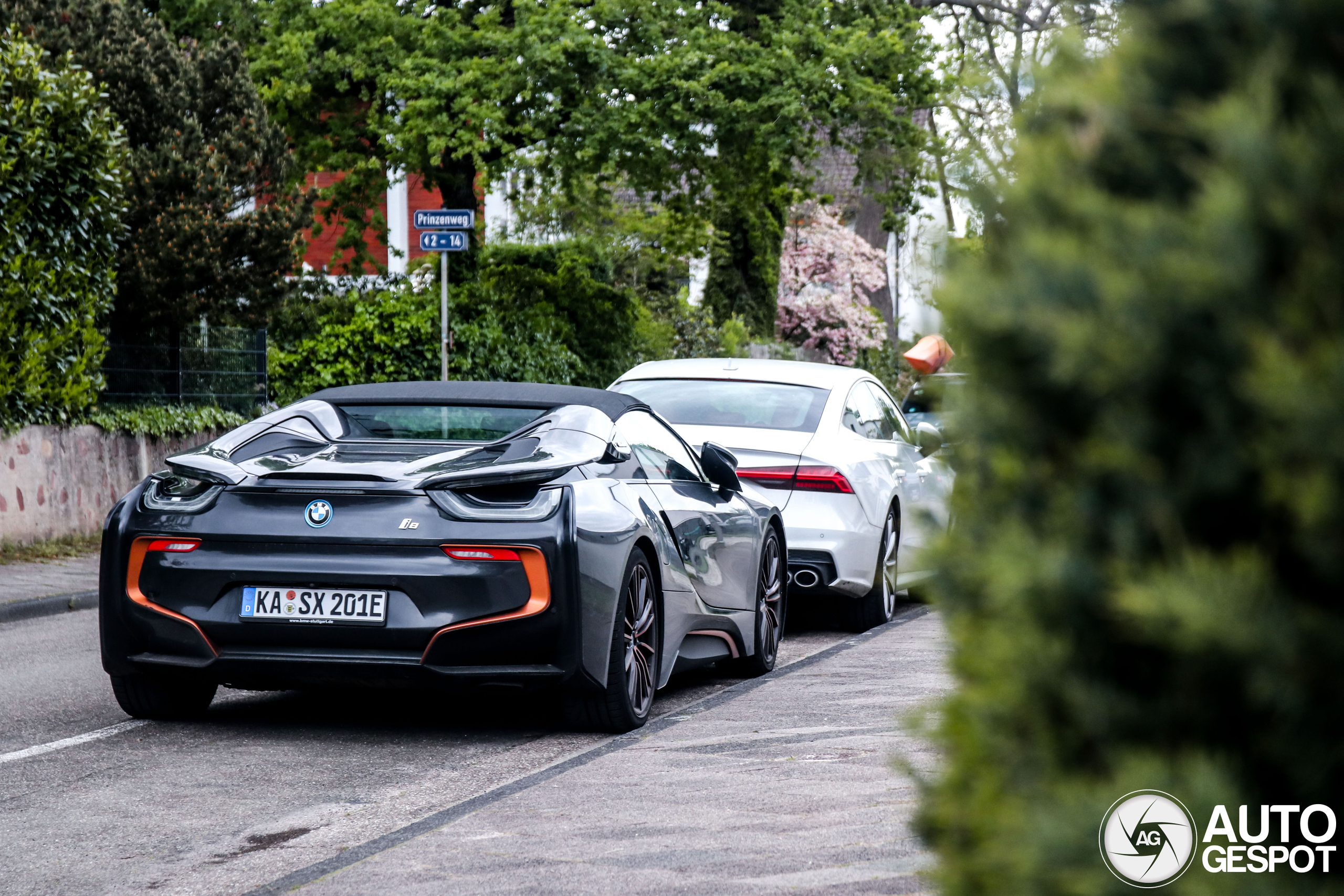 BMW i8 Roadster Ultimate Sophisto Edition