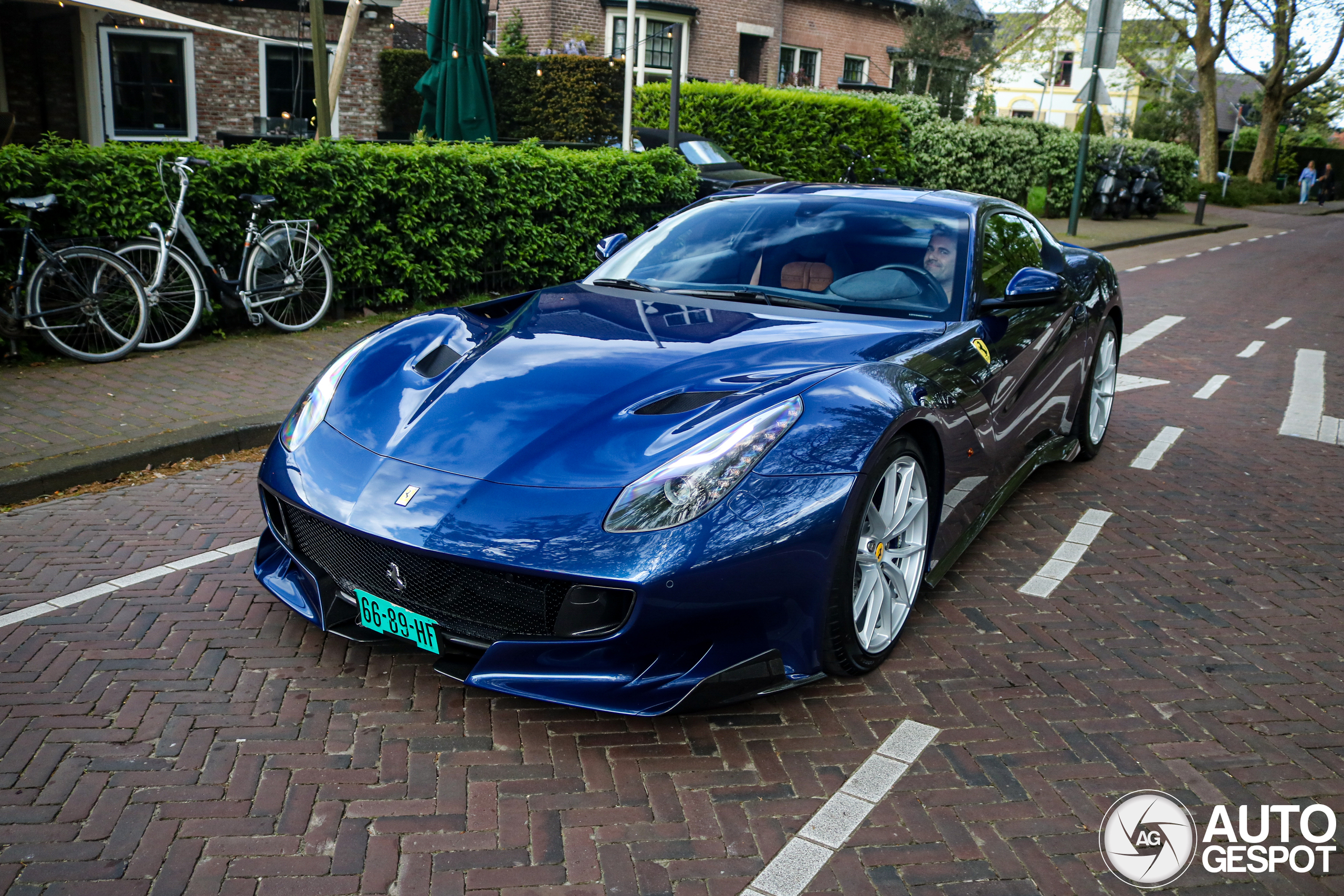 Ferrari F12tdf