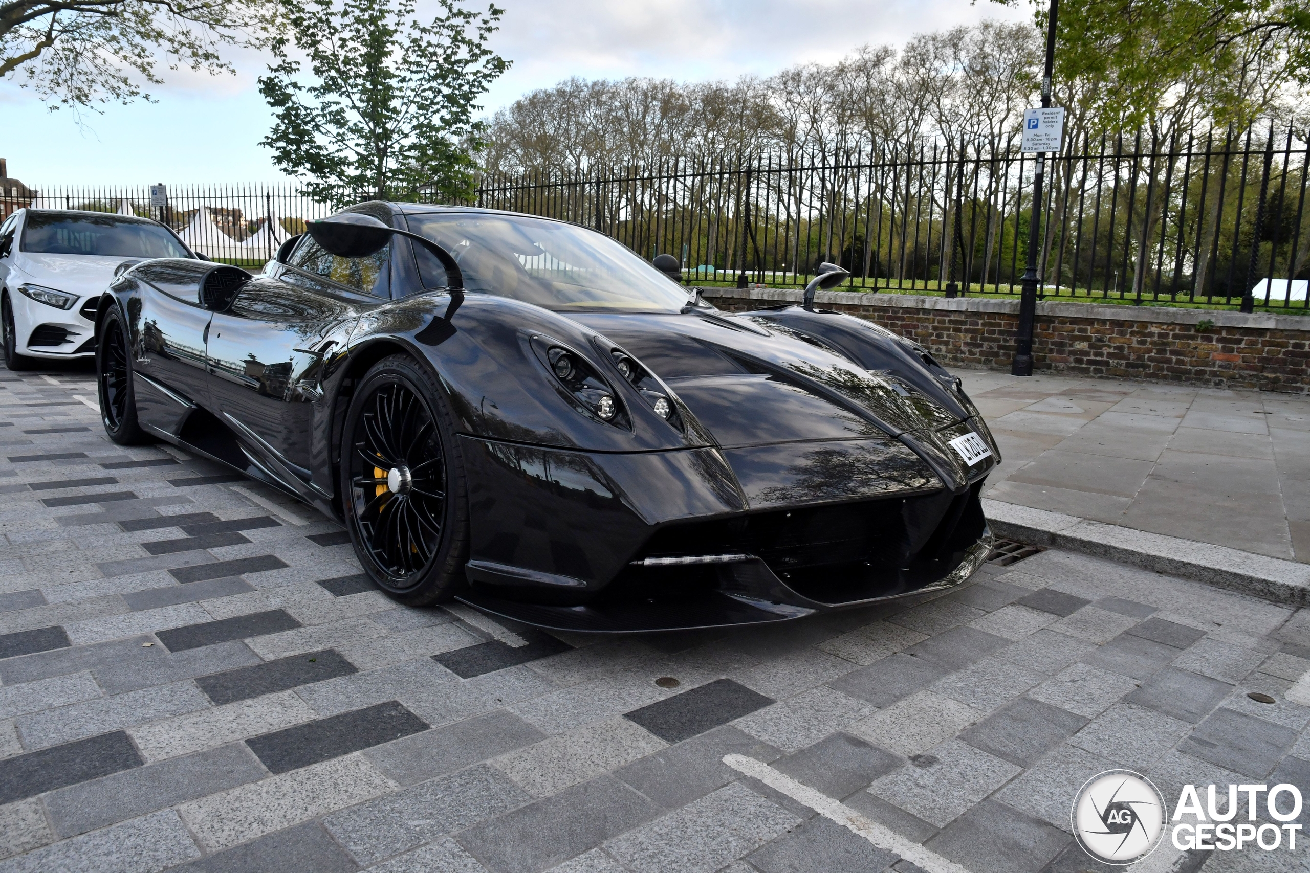 Pagani Huayra Roadster