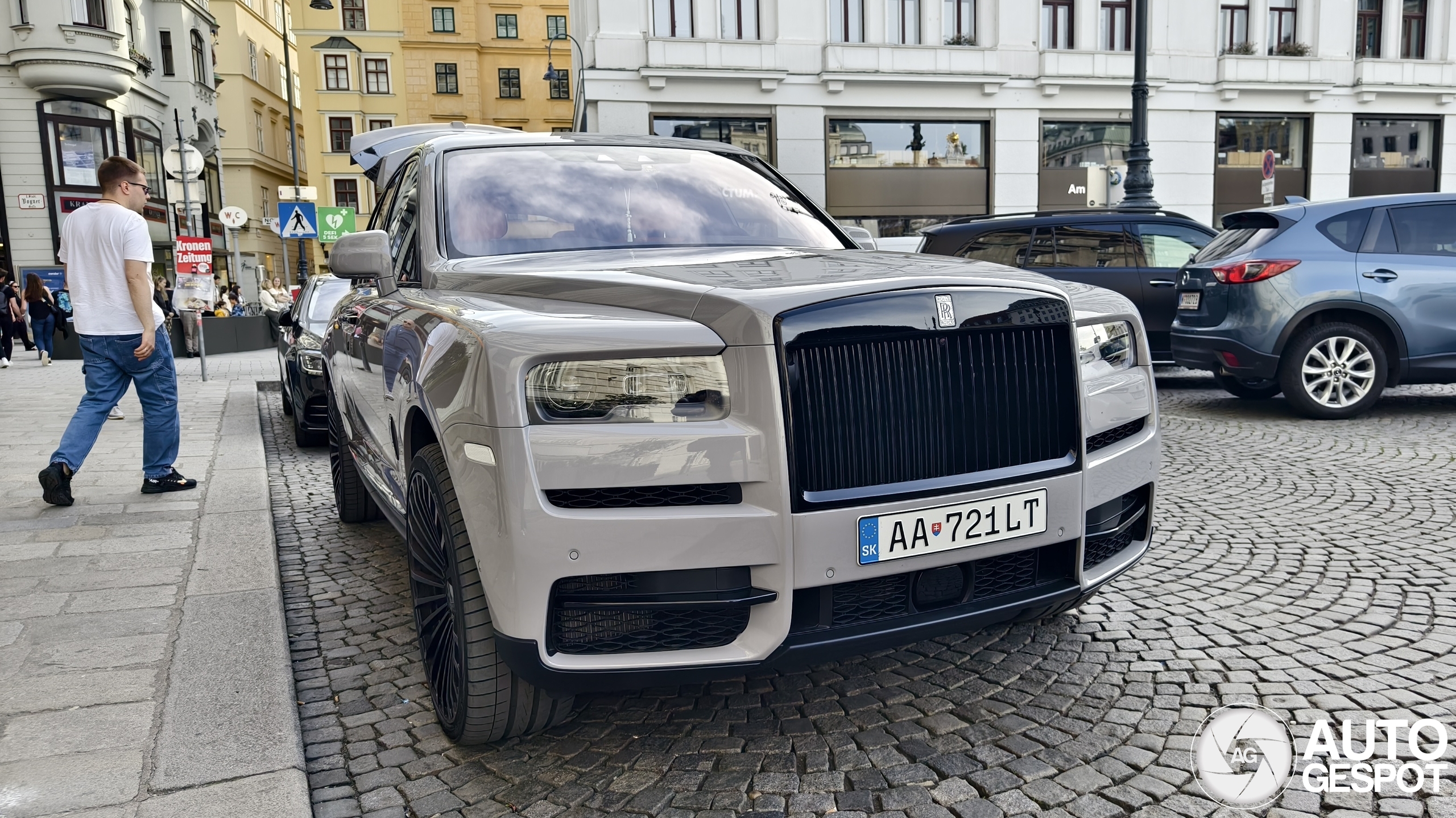 Rolls-Royce Cullinan Black Badge