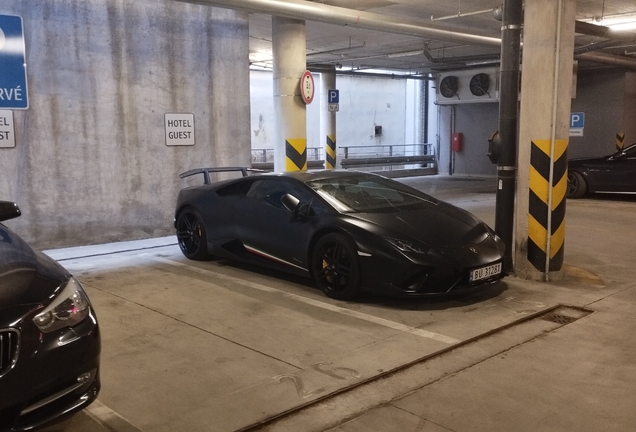 Lamborghini Huracán LP640-4 Performante