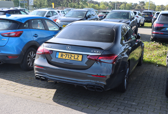 Mercedes-AMG E 63 S W213 2021