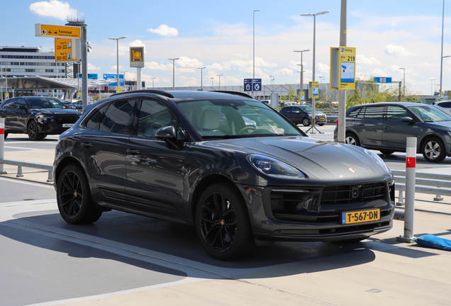 Porsche 95B Macan GTS MkIII