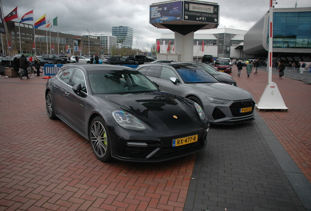 Porsche 971 Panamera Turbo S E-Hybrid Sport Turismo