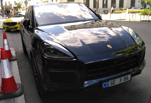 Porsche Cayenne Coupé Turbo S E-Hybrid