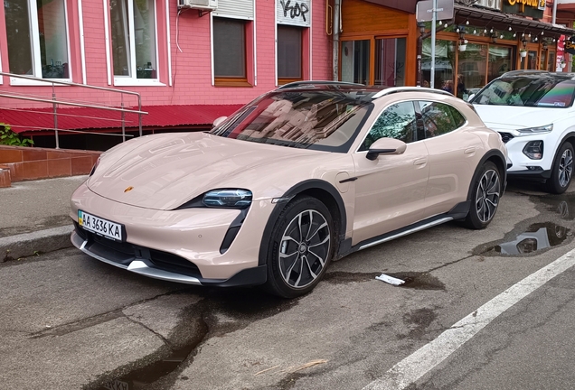 Porsche Taycan Turbo Cross Turismo