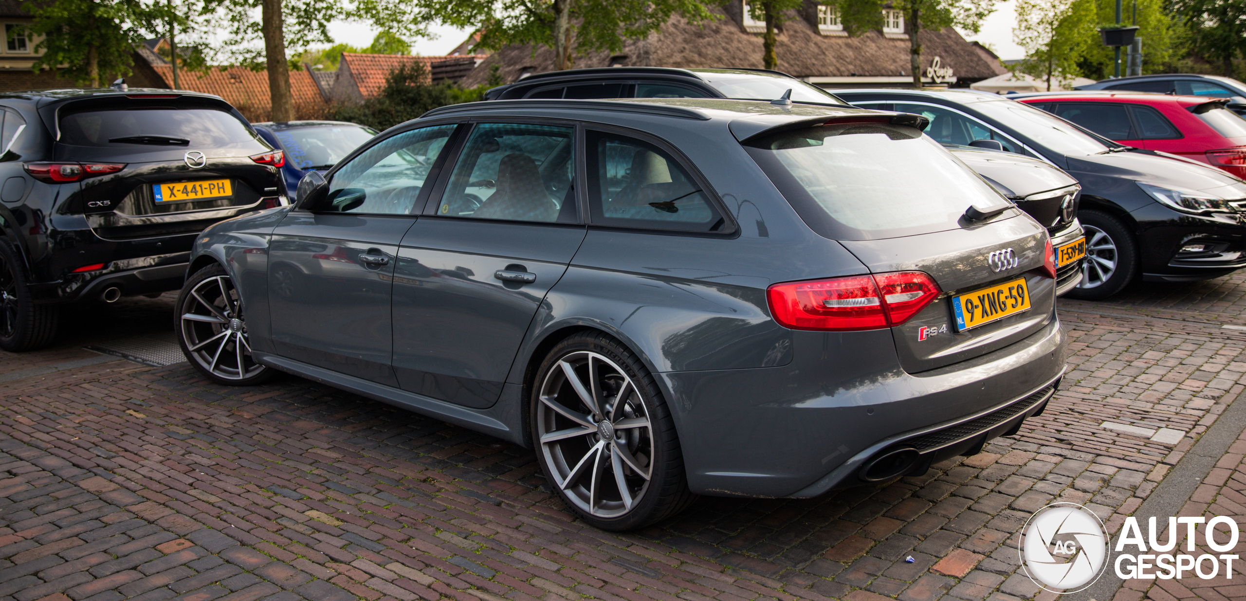 Audi RS4 Avant B8