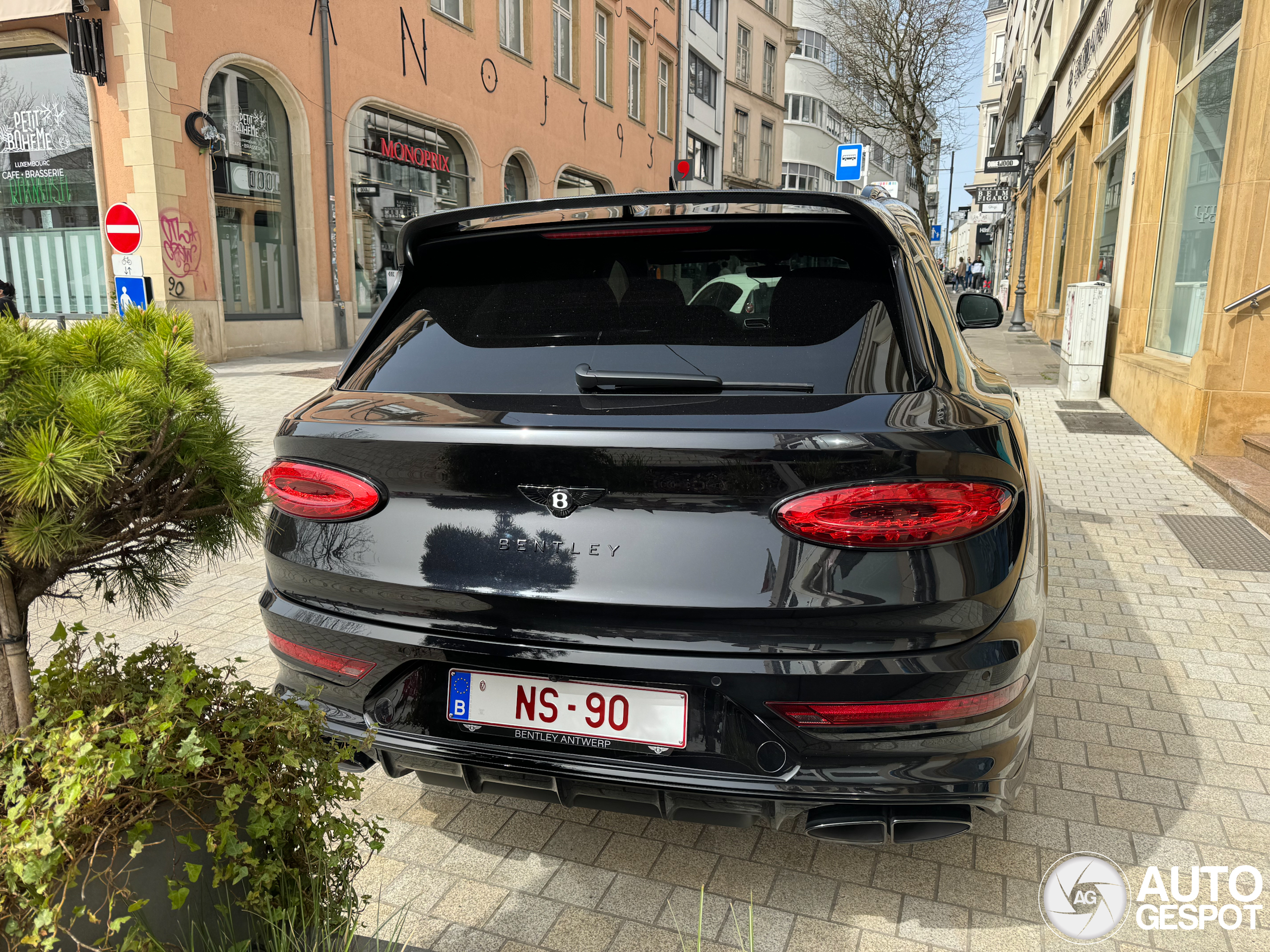 Bentley Bentayga V8 2021