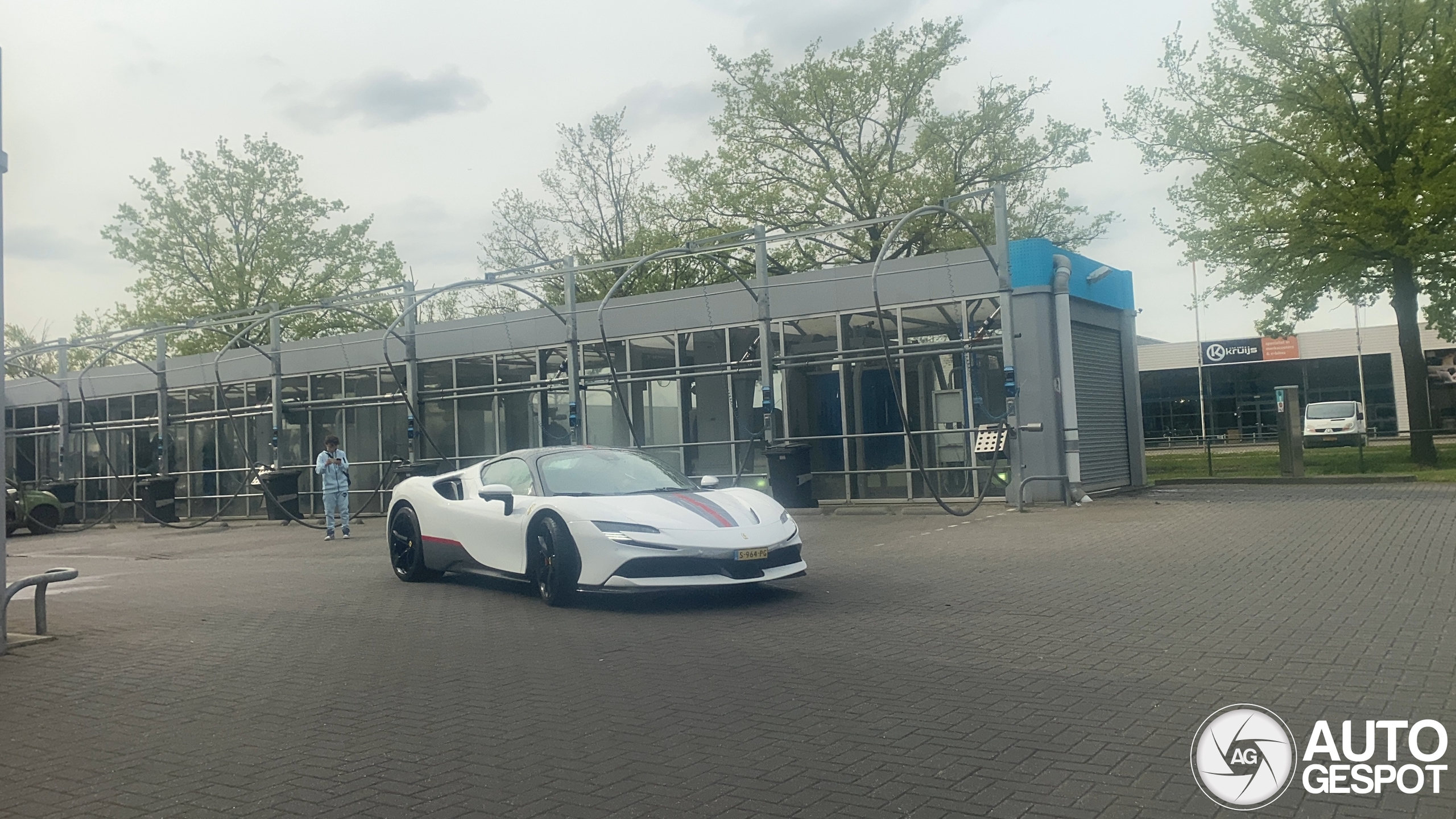 Ferrari SF90 Spider