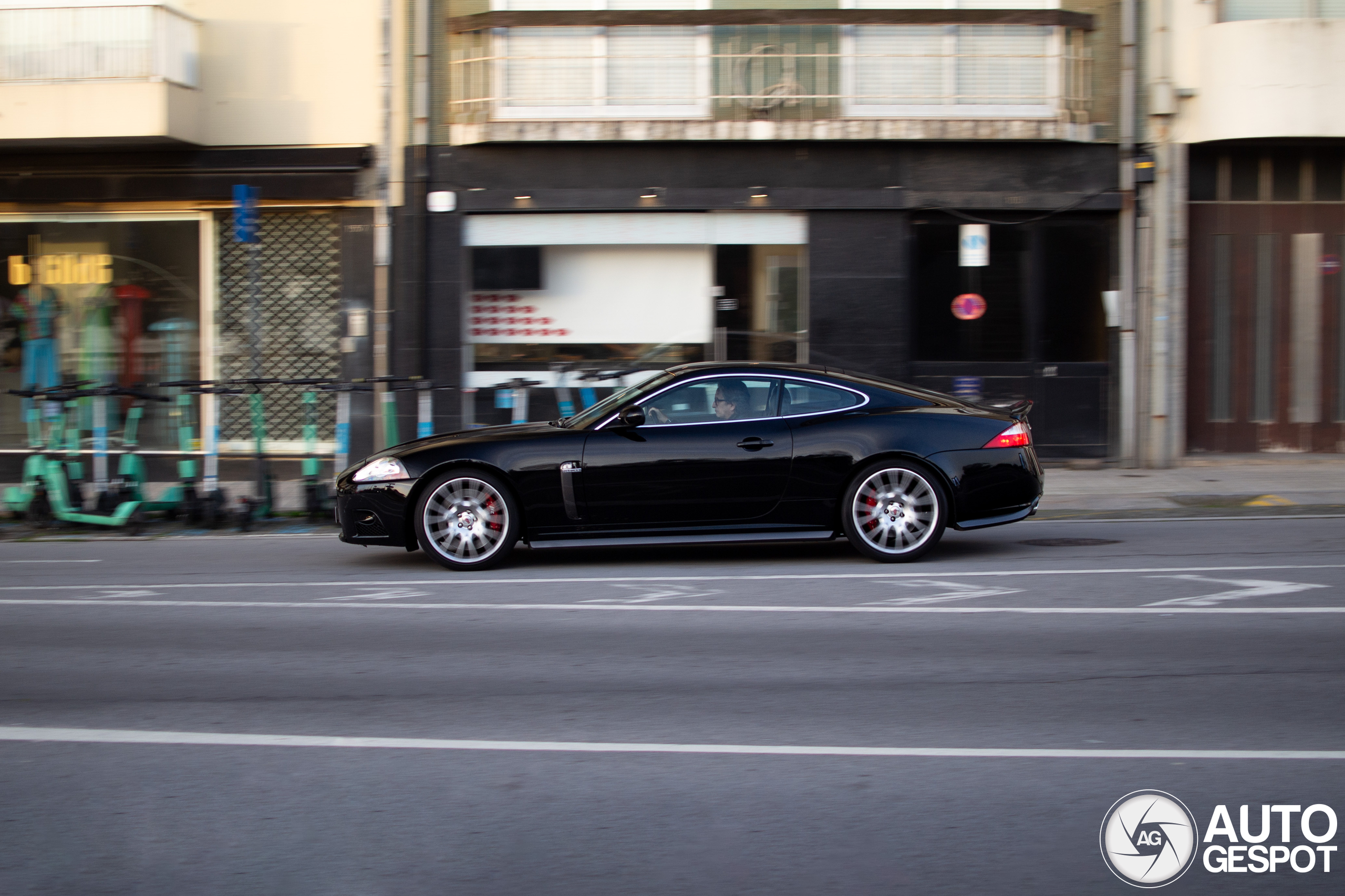 Jaguar XKR-S